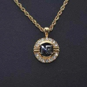 NINA RICCI Vintage Gold Tone Rhinestone Pendant Necklace Stamped - Picture 1 of 7