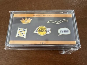 Los Angeles LA Lakers Collectors Pin Set #2 21.01.25 (5x Pins) LeBron James NEU - Bild 1 von 2