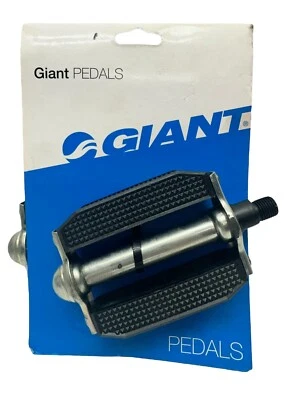 Giant  Classic Rubber Style Platform Bike Pedals Retro Look 1/2 spindle-67012 - Image 1 of 2