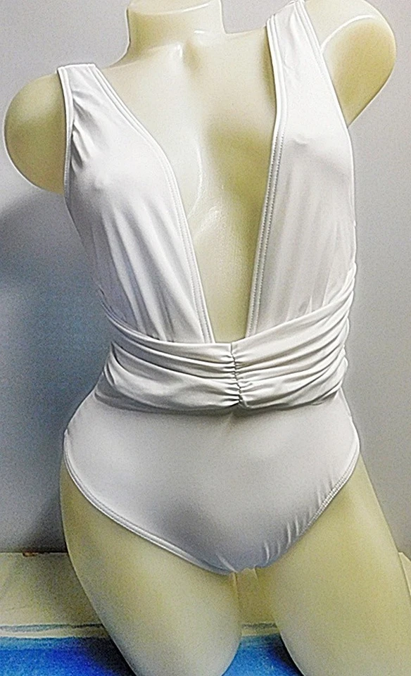 Asos Badeanzug Gr.38 komplett  gefüttert hoher Rücken - Bild 1 von 2