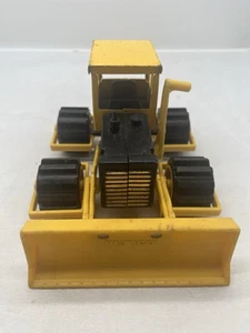 Vintage Remco Front End Loader 1:24 Scale Pressed Steel/plastic  - Picture 1 of 11