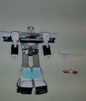 Transformers Studio Series 86 Prowl 20 Buzzworthy Bumblebee Action Figure - Image 1 of 2