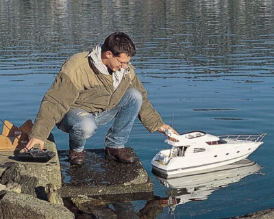 Romarin RC Schiff Najade Motoryacht Baukasten by Krick - Bild 1 von 3