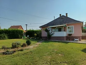Haus Ungarn - Bild 1 von 7