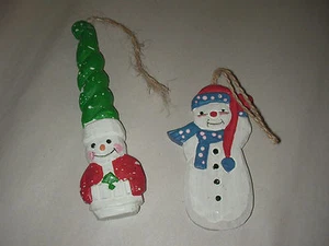 2 pc Wooden Hand Painted Snowman Snowmen Christmas Tree Ornament  - Picture 1 of 1