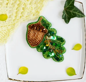 DIY Brooch  Acorn Kit Embroidery DIY Jewelry Making Beadwork  b-103 - Picture 1 of 10
