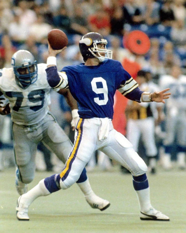 Tommy Kramer #9 Minnesota Vikings NFL 8"X10" brillante impresión fotográfica 2-TDX Foto 1 de 1