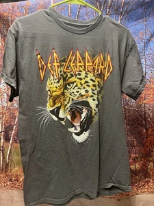 Def Leppard T-Shirt Gr. M Retro Leopard Grafik Damen oder Jugend - Bild 1 von 5