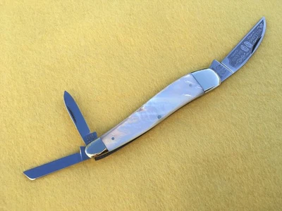 CUCHILLO PLEGABLE MARCA BULLDOG SEAHORSE WHITTLER MANGO PERLA ALEMANIA Foto 1 de 4