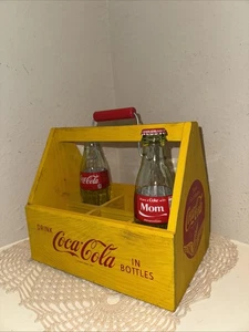 Official Coca Cola 6 Bottle Wood Carrier Two 8 Oz Bottles No Flaws Vivid Colors - Picture 1 of 20