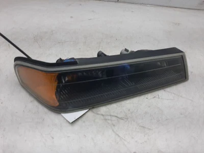 Luz de estacionamiento/esquina de pasajero luz de estacionamiento señal de giro 04-12 GMC CANYON 22876078 Foto 1 de 4