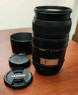 Nikon Fit TAMRON AF 70-300mm F/4-5.6 Di LD MACRO 1:2 A17 Telephoto  - Image 1 of 4