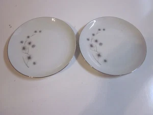 2 Creative Fine China 1014 PLATINUM STAR BURST LUNCHEON DINNER PLATE 9-3/8" MCM - Picture 1 of 4