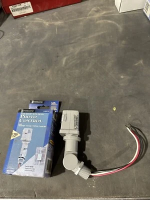 Intermatic K4221C 120-Volt Stem Swivel Mount Thermal Photocontrol (SP21) - Image 1 of 3