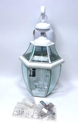 Lámpara de exterior Quoizel NY8317W de colección latón macizo acabado blanco brillante Foto 1 de 4