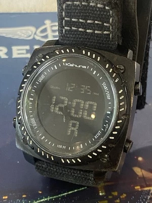 Vintage Kahuna Watch LCD Working. Kahuna Mans Watch. Kahuna K2V-0010G - Image 1 of 4