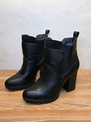 Wild Diva Ankle BOOTS Women's 9 chunky heel - Image 1 of 4