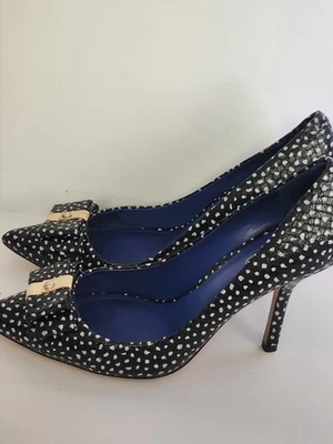 "Zapatos de tacón alto Coach Landrie negros con lunares blancos de 3,5"" talla 6,5" Foto 1 de 4