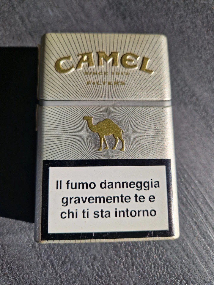 PACCHETTO SIGARETTE VUOTO OLD CIGARETTES PACKET EMPTY- METAL CAMEL   -  4* - Immagine 1 di 1