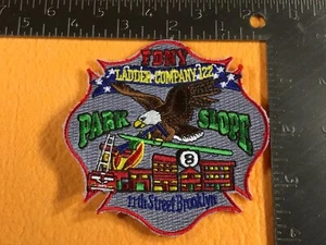 PARCHE Z-63 DEPARTAMENTO DE BOMBEROS DE NUEVA YORK - LADDER COMPANY 122 - 11th STREET BROOKLYN - Imagen 1 de 2