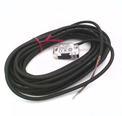 KEYENCE Safety Interlock Switch Gate Sensor GS-11P10 tested - Image 1 of 2