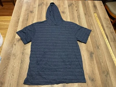 Camisa com capuz Embassy, masculina tamanho grande, azul, listrada, manga curta - Imagem 1 de 4