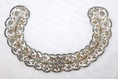 Cuello bordado hilo lingote plata y oro vintage hecho en India seda blanca Foto 1 de 4