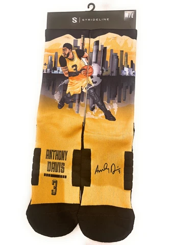 STRIDELINE ANTHONY DAVIS Super Hero Los Angeles Lakers Crew Socks Mens M/L 8 -12 Cover