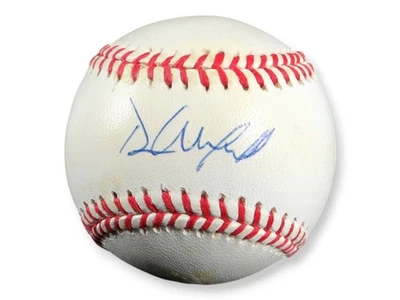 Dave Winfield Signed Autographed Baseball Yankees Blue Jays JSA AV37780 - Image 1 of 3