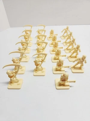 22 figuras de repuesto HeroQuest Skeleton Zombie Mummy juego de mesa 1990 Foto 1 de 4