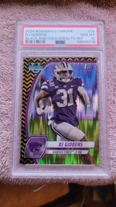 DJ Giddens 2024 Bowman University Chrome Black and gold Stealth Refractor /24 - Picture 1 of 2