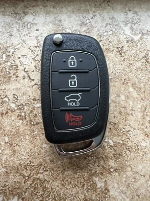 Mando a distancia con llave abatible Hyundai Santa Fe 2013-16 FCC: TQ8-RKE-3F04 (4 botones) ¡Como nuevo! Foto 1 de 3