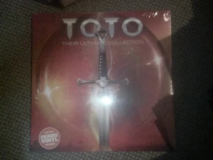Toto - Their Ultimate Collection LIMITED RED VINYL LP NEU (2023) - Foto 1 di 1