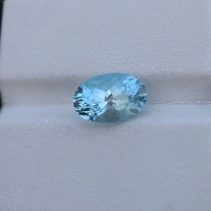 2.3 Cts 10.4x7.1 MM Natural AAA Blue Aquamarine Faceted Oval March Birthstone - Picture 1 of 10