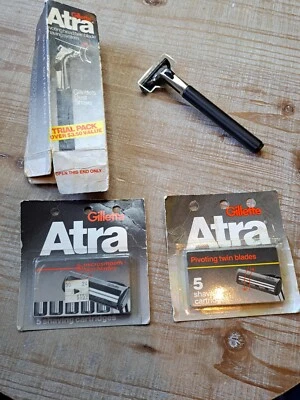 Afeitadora de afeitar Gillette ATRA pivotante de doble hoja de prueba de los años 80 de colección con 10 hojas Foto 1 de 4