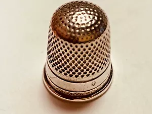 Unmarkiert Nr 9. Fingerhut ID. Nummer 529 - Bild 1 von 3
