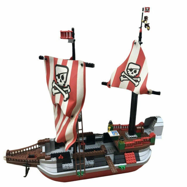 LEGO 4 Juniors: Captain Redbeard's Pirate Ship (7075)