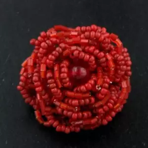 Anello con perline di semi artigianali con fiori rossi misura Adj 6-11, 1 1/2" - Foto 1 di 2