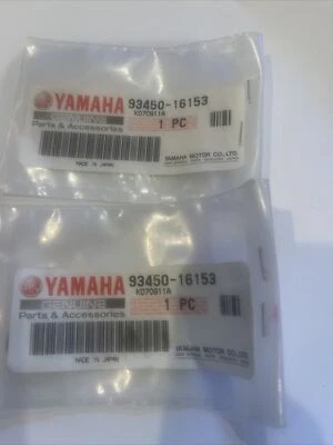 Genuine Yamaha Piston Circlip Set Of 2 YZF-R6 2006-2020 Foto 1 de 2