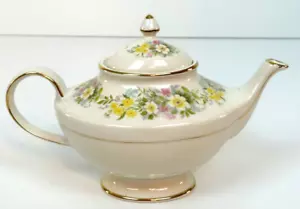 Teiera Arthur in legno 6067 con disegno floreale con dettagli oro Made in England. - Foto 1 di 13