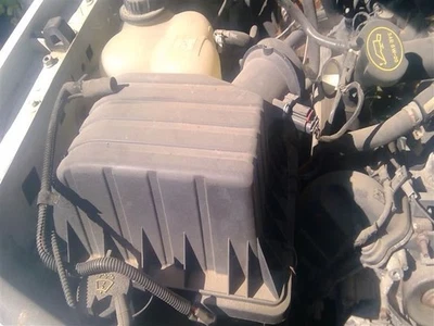 Air Cleaner 4 Door Excluding Sport Trac 4.6L Fits 02-05 EXPLORER 3347068 - Image 1 of 2