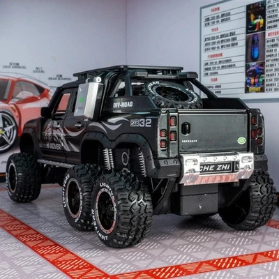 1/24 Land Range Rover Defender Alloy Pickup Car Model Diecasts Metal Toys Gift - Image 1 of 4