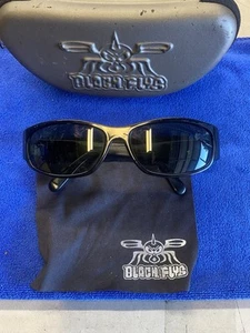 Vintage Black Flys Sunglasses With Case and Cloth - Picture 1 of 9