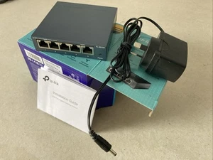 TP-Link TL-SG105 V6 5-Port 1000Mbps Gigabit Desktop Switch Ethernet Steel - Picture 1 of 3