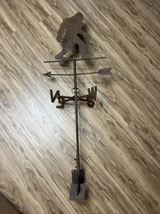 Bigfoot Sasquatch Metal Weathervane Roof Mount Outdoor Garden Yard Rustic Art - Picture 1 of 9