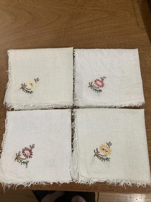 Four Vintage Handmade Embroidered White Handkerchiefs Floral Pattern White Woven - Image 1 of 4