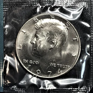 1974 P Kennedy Half Dollar Clad No Silver Brilliant Unc Sealed in Orig Cello BU - Picture 1 of 2