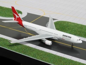 Gemini Jets Qantas Airbus A330-200 reg# VH-EBA GJQFA378 1:400 Scale - Picture 1 of 1