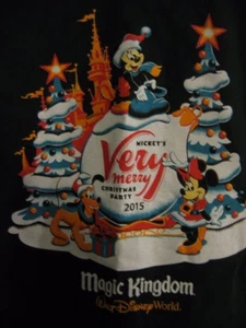 NWT Walt Disney Parks Mickey's Very Merry Christmas Party 2015 T-Shirt Youth Med - Picture 1 of 5