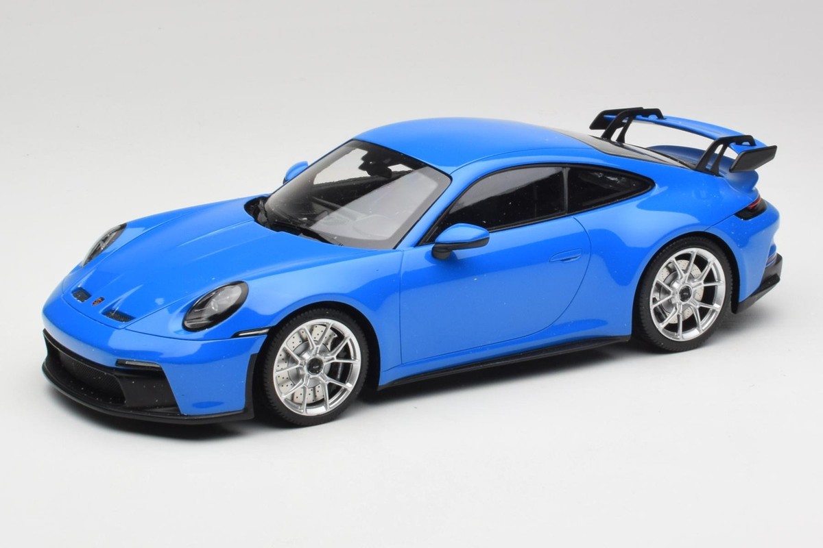 MINICHAMPS 1:18 Scale Porsche Contemporary Manufacture MINICHAMPS 1:18 Scale Porsche Contemporary Manufacture